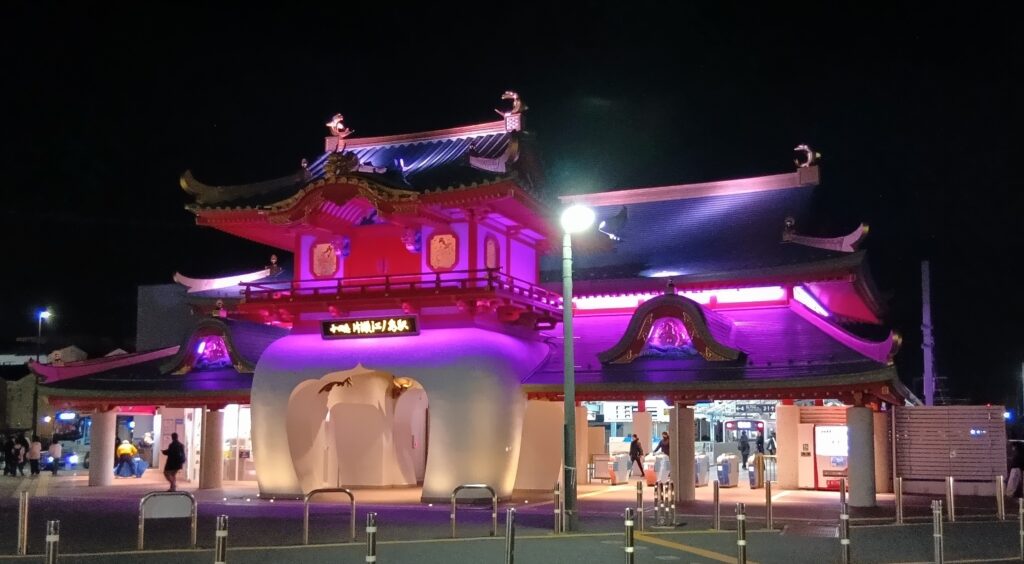 江ノ島海岸と夕日